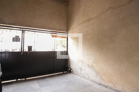 Garagem de casa à venda com 2 quartos, 100m² em Conjunto Habitacional Teotonio Vilela, São Paulo