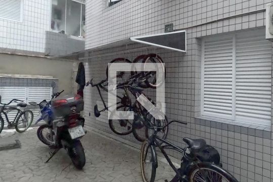 Bicicletário de apartamento para alugar com 2 quartos, 80m² em Vila Matias, Santos