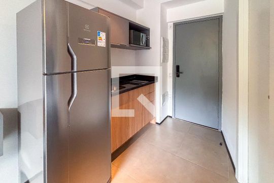 Cozinha de kitnet/studio à venda com 1 quarto, 23m² em Pinheiros, São Paulo