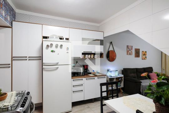Cozinha de casa à venda com 2 quartos, 65m² em Nova Gerti, São Caetano do Sul