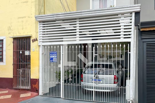 Fachada + plaquinha de casa à venda com 2 quartos, 65m² em Nova Gerti, São Caetano do Sul