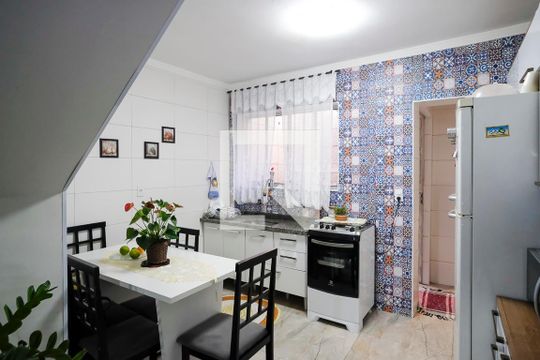 Cozinha de casa à venda com 2 quartos, 65m² em Nova Gerti, São Caetano do Sul