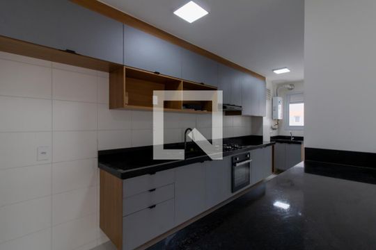 Cozinha de apartamento para alugar com 3 quartos, 75m² em Picanço, Guarulhos
