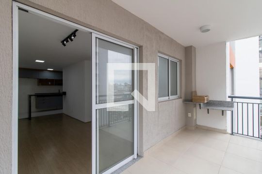 Sacada de apartamento para alugar com 3 quartos, 75m² em Picanço, Guarulhos