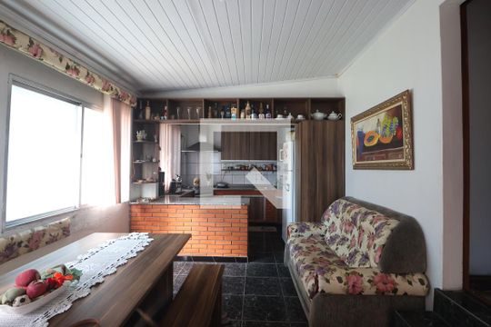 Sala de casa à venda com 2 quartos, 165m² em Marechal Rondon, Canoas