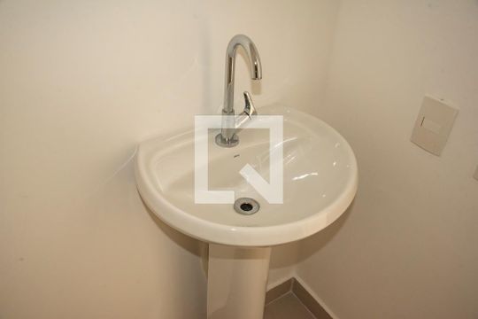 Banheiro de kitnet/studio à venda com 1 quarto, 29m² em Vila Clementino, São Paulo