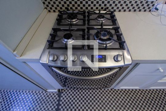 Cozinha de apartamento para alugar com 2 quartos, 78m² em Parque Morumbi, Votorantim
