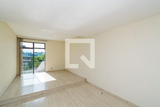 Apartamento para alugar com 3 quartos, 83m² em Olaria, Rio de Janeiro