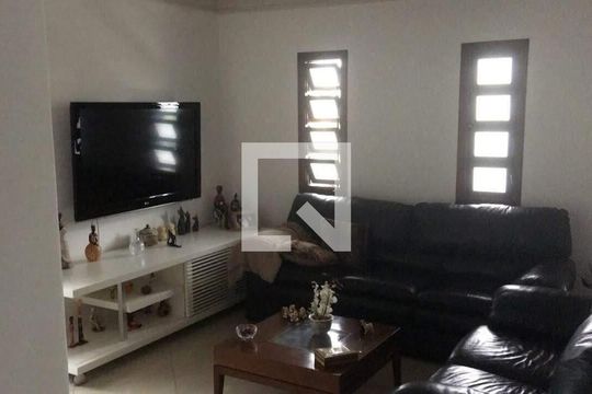 Casa à venda com 3 quartos, 207m² em City Bussocaba, Osasco