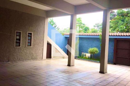 Garagem de casa à venda com 3 quartos, 207m² em City Bussocaba, Osasco