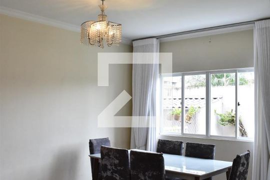 Sala 1 de casa para alugar com 4 quartos, 400m² em Jardim das Américas, Curitiba