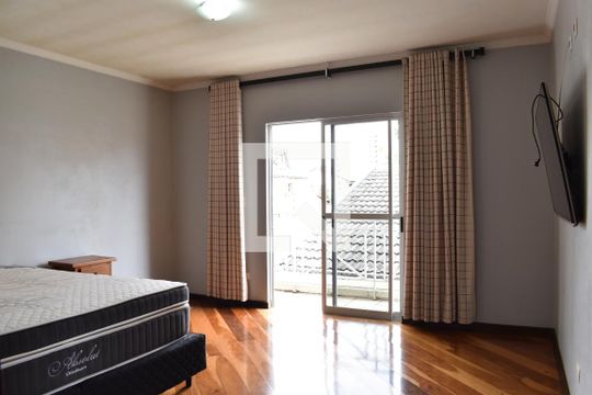 Suíte 1 de casa para alugar com 4 quartos, 400m² em Jardim das Américas, Curitiba