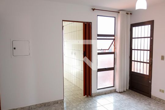 Apartamento para alugar com 2 quartos, 64m² em Aliança, Osasco