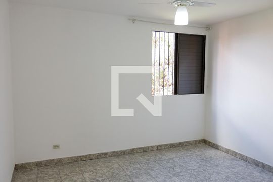 Quarto 2 de apartamento para alugar com 2 quartos, 64m² em Aliança, Osasco