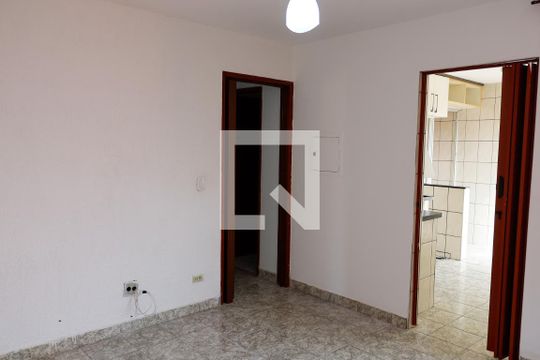 Sala de apartamento para alugar com 2 quartos, 64m² em Aliança, Osasco