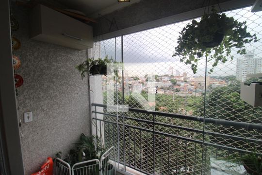 Sala Varanda de apartamento para alugar com 2 quartos, 52m² em Parque Maria Domitila, São Paulo