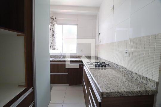 Cozinha de apartamento para alugar com 3 quartos, 73m² em Chácaras Tubalina E Quartel, Uberlândia