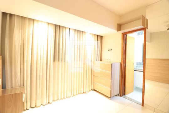 Suíte de apartamento para alugar com 3 quartos, 73m² em Chácaras Tubalina E Quartel, Uberlândia