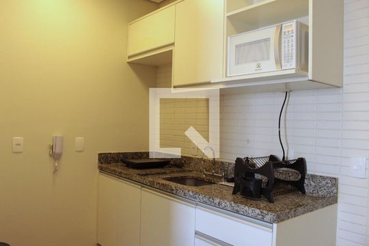 Cozinha de kitnet/studio para alugar com 1 quarto, 35m² em Centro Histórico de São Paulo, São Paulo