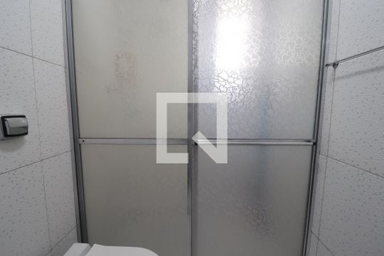 Casa 1 - Banheiro de casa à venda com 4 quartos, 240m² em Vila Camilópolis, Santo André