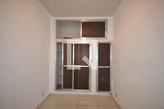 Área de Serviço de apartamento para alugar com 2 quartos, 90m² em Cascadura, Rio de Janeiro