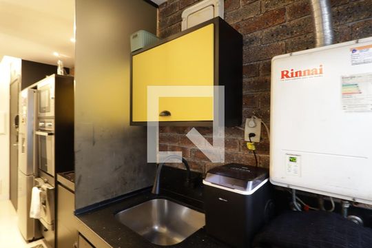 Área de Serviço de apartamento à venda com 2 quartos, 70m² em Vila Suzana, São Paulo