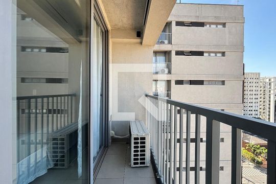 Varanda de kitnet/studio à venda com 1 quarto, 25m² em Indianópolis, São Paulo