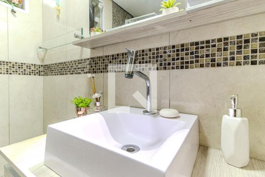 Banheiro de kitnet/studio à venda com 1 quarto, 42m² em Santa Ifigênia, São Paulo