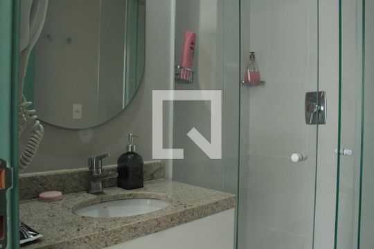 Banheiro de kitnet/studio para alugar com 1 quarto, 33m² em Centro Histórico de São Paulo, São Paulo