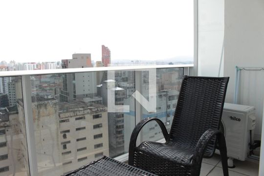 Sacada de kitnet/studio para alugar com 1 quarto, 33m² em Centro Histórico de São Paulo, São Paulo