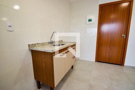 Sala/Cozinha de apartamento à venda com 2 quartos, 42m² em Del Castilho, Rio de Janeiro