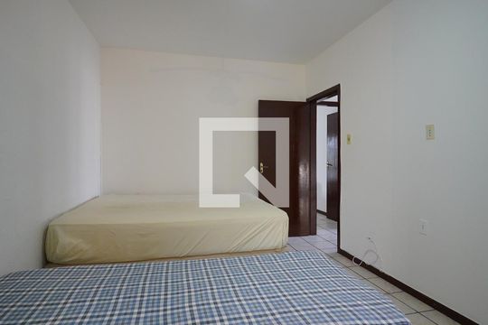 Quarto 3 de casa para alugar com 4 quartos, 210m² em Rio Tavares, Florianópolis