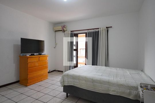 Quarto 2 de casa para alugar com 4 quartos, 210m² em Rio Tavares, Florianópolis