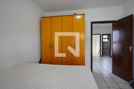 Quarto 1 de casa para alugar com 4 quartos, 210m² em Rio Tavares, Florianópolis