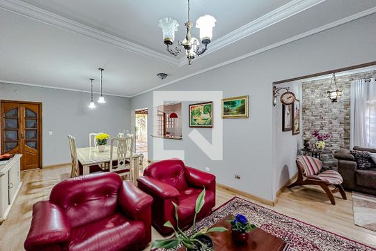 Sala de casa à venda com 3 quartos, 290m² em Vila Libanesa, São Paulo