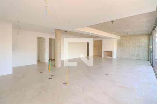 Sala e Cozinha de apartamento à venda com 3 quartos, 374m² em Três Figueiras, Porto Alegre