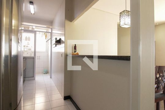 Cozinha de apartamento para alugar com 3 quartos, 78m² em Parque Independencia, São Paulo