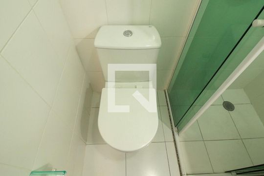 Banheiro da Suíte de apartamento para alugar com 3 quartos, 78m² em Parque Independencia, São Paulo
