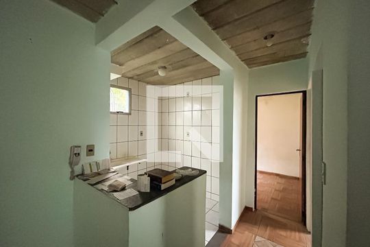 Sala/Cozinha de apartamento à venda com 2 quartos, 47m² em Juliana, Belo Horizonte