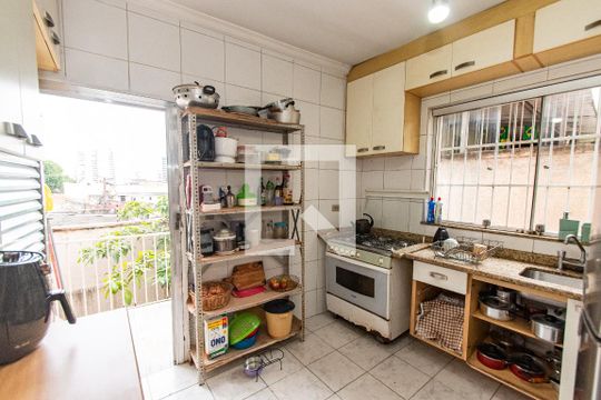 Cozinha de casa para alugar com 3 quartos, 164m² em Vila Dom Pedro I, São Paulo