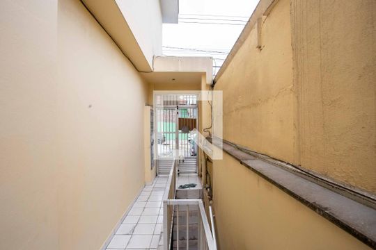 Área comum de casa para alugar com 1 quarto, 47m² em Taboão, Diadema