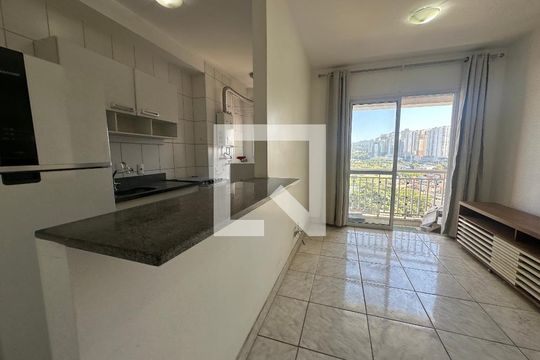 Sala de apartamento à venda com 2 quartos, 57m² em Vila Nossa Sra. da Escada, Barueri