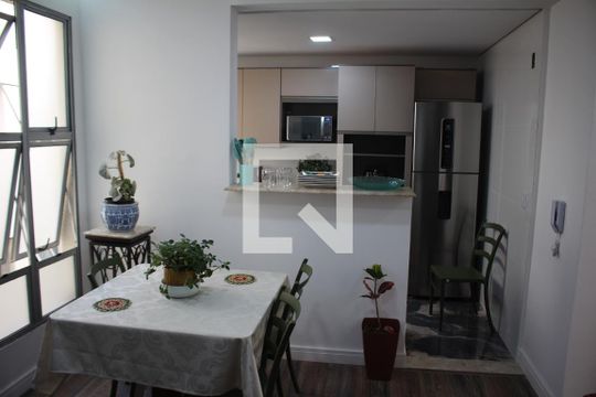 Sala de apartamento à venda com 3 quartos, 70m² em Diamante, Belo Horizonte