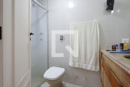 Banheiro da Suíte 2 de apartamento à venda com 5 quartos, 370m² em Jardim Ampliacao, São Paulo