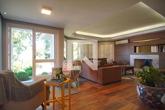Sala de casa à venda com 3 quartos, 295m² em Primavera, Novo Hamburgo