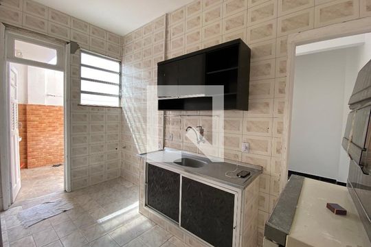 Cozinha de apartamento para alugar com 3 quartos, 73m² em Todos Os Santos, Rio de Janeiro
