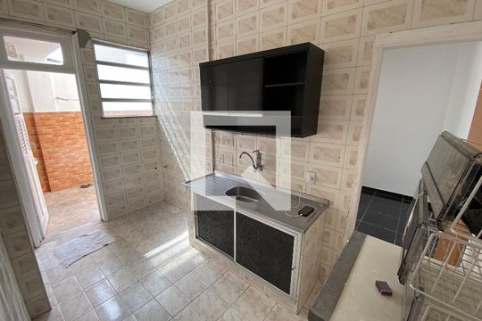 Cozinha de apartamento para alugar com 3 quartos, 73m² em Todos Os Santos, Rio de Janeiro