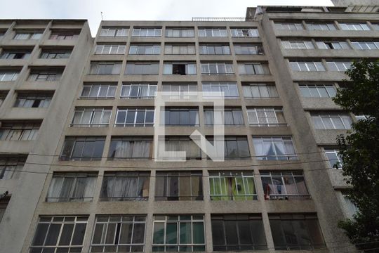 Fachada de kitnet/studio para alugar com 1 quarto, 28m² em Liberdade, São Paulo