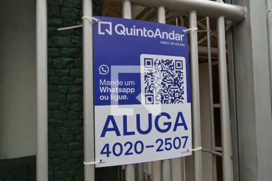 Plaquinha de kitnet/studio para alugar com 1 quarto, 28m² em Liberdade, São Paulo