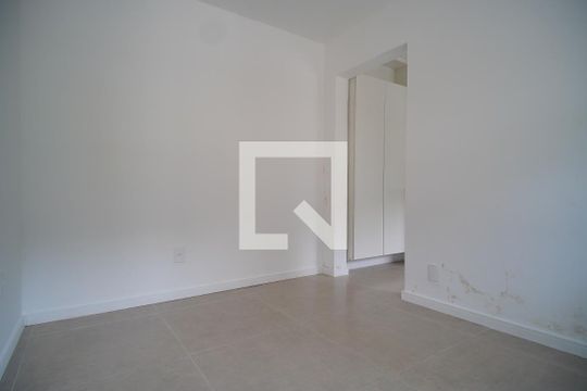 Sala de casa à venda com 2 quartos, 110m² em Vila Nova, Novo Hamburgo